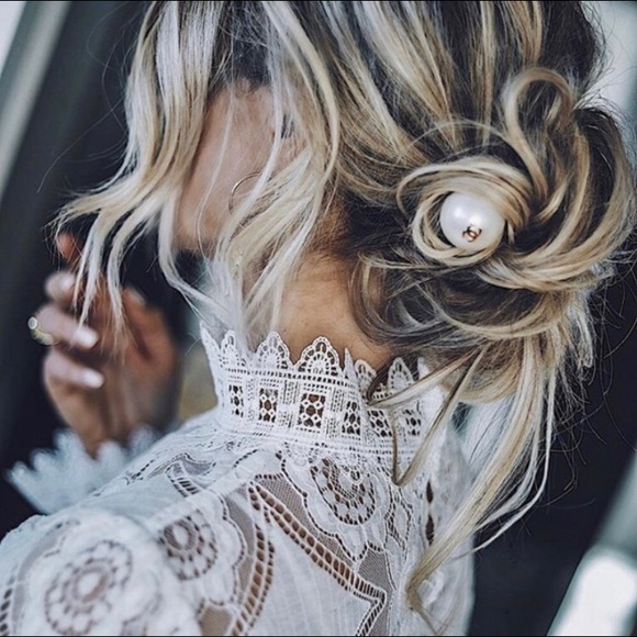 SOLD! Lace Blouse - Picture 3 of 4